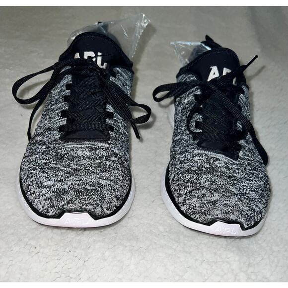 APL: Athletic Propulsion Labs women’s Techloom Phantom - size 7.5 - C12 - Picture 1 of 8